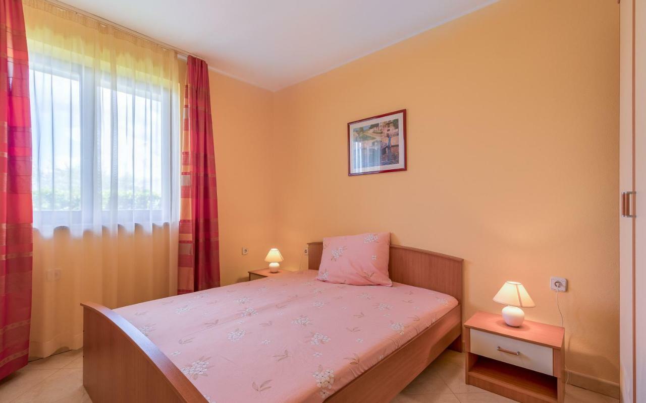 Apartmani Kazun - App1 Fažana Exterior foto